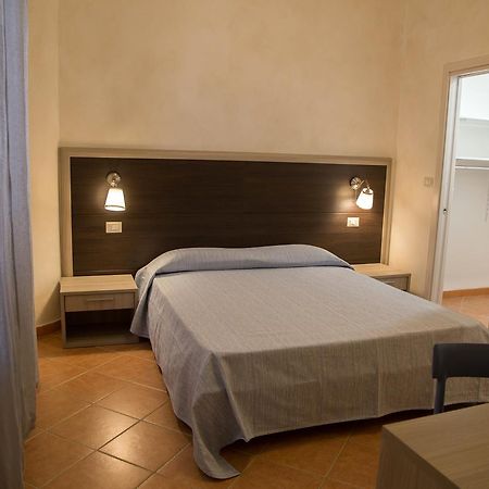 Bed and Breakfast Alta Marea Маргерита-ді-Савоя Екстер'єр фото