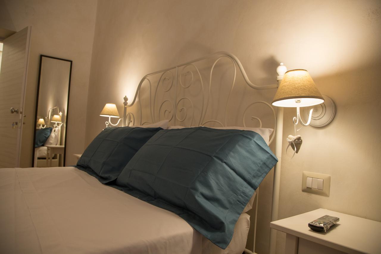 Bed and Breakfast Alta Marea Маргерита-ді-Савоя Екстер'єр фото