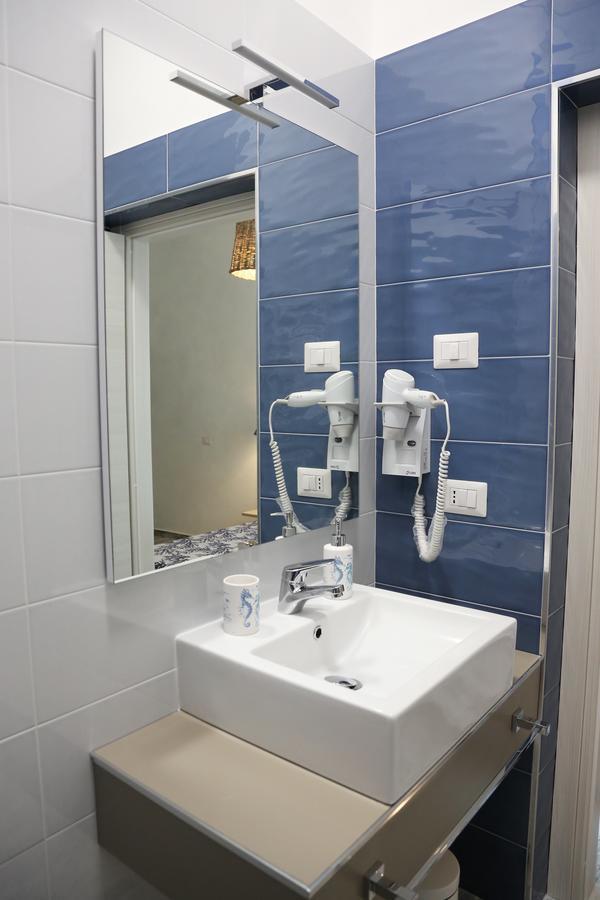 Bed and Breakfast Alta Marea Маргерита-ді-Савоя Екстер'єр фото